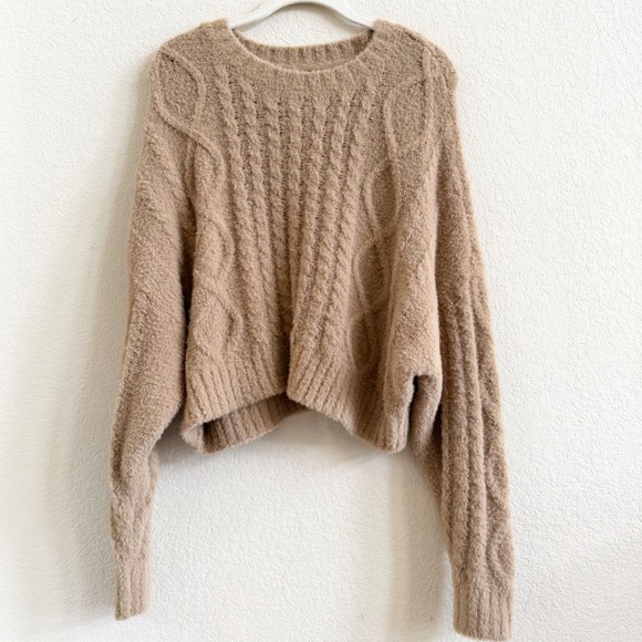 Aerie Tan Cable Knit Cropped Oversized Sweater Soft Fuzzy Sz L Cozy Loungewear - Picture 2 of 10